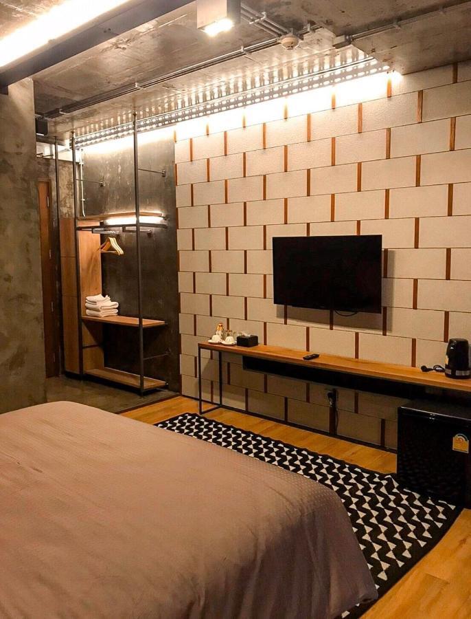 Navakitel Design Hotel Nakhon Si Thammarat Exteriör bild