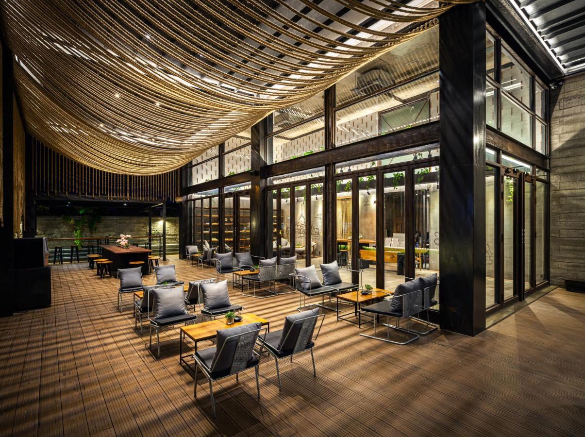 Navakitel Design Hotel Nakhon Si Thammarat Exteriör bild